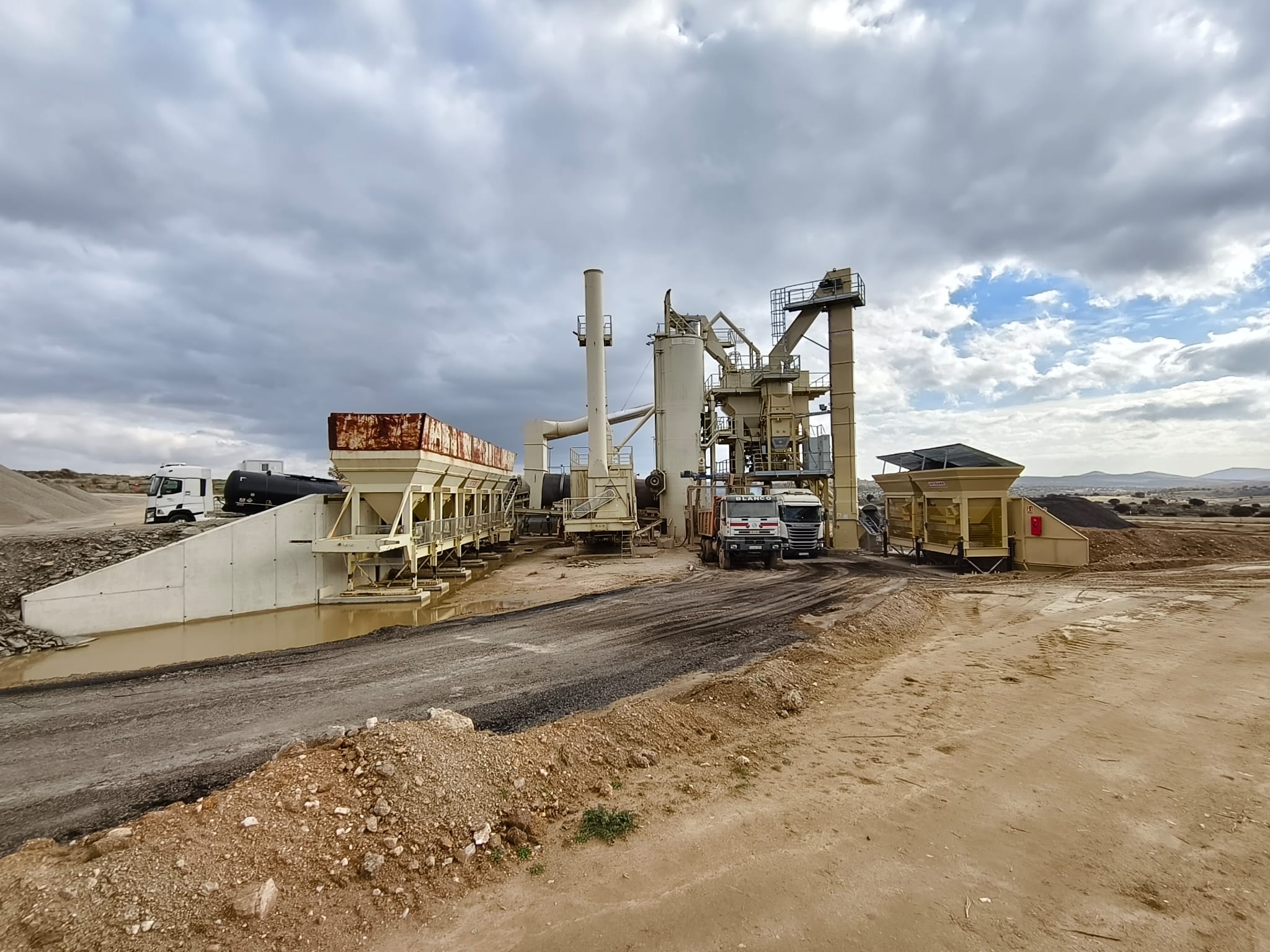 WhatsApp Image 2025 11 12 at 13.08.02