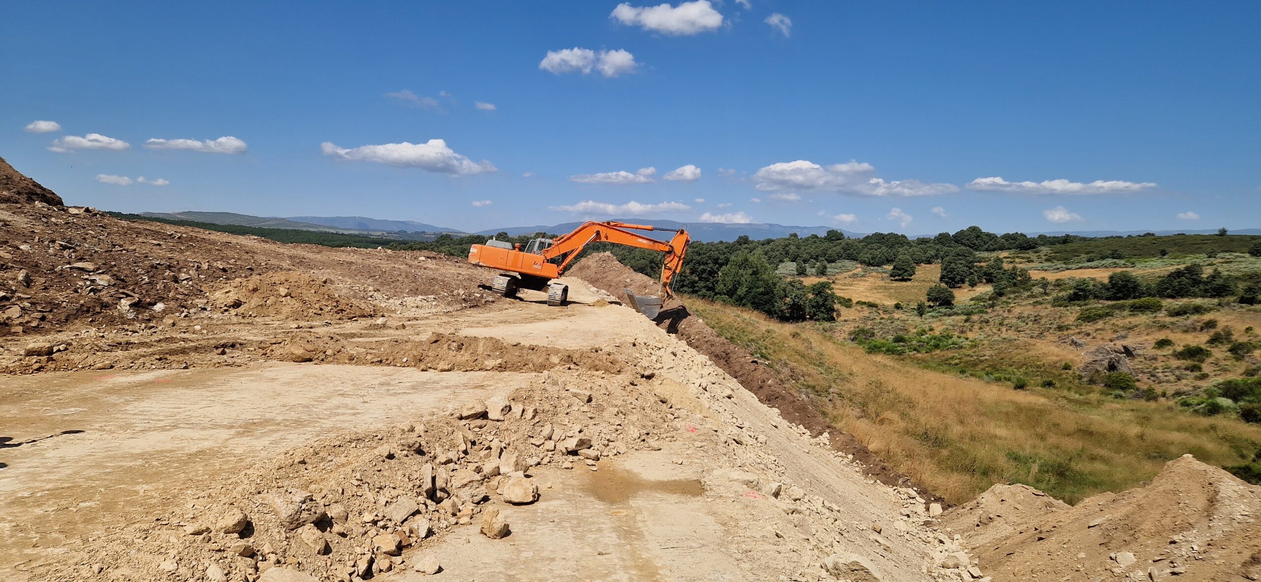 Excavadora ATR Explocanteras