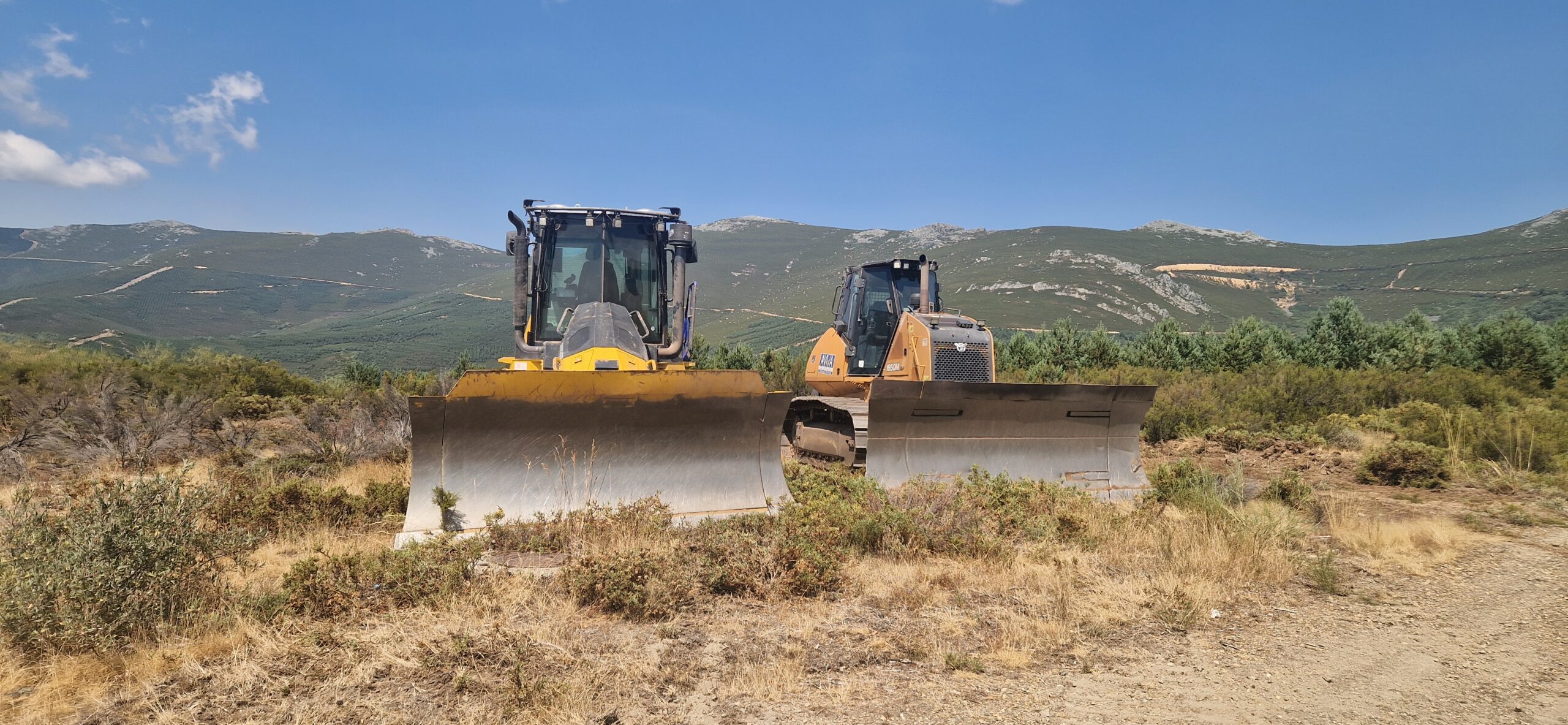 Excavadora ATR Explocanteras