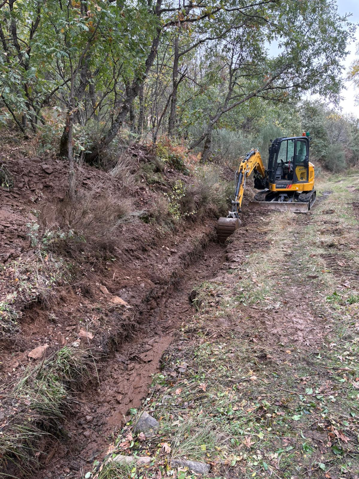 Excavadora ATR Explocanteras
